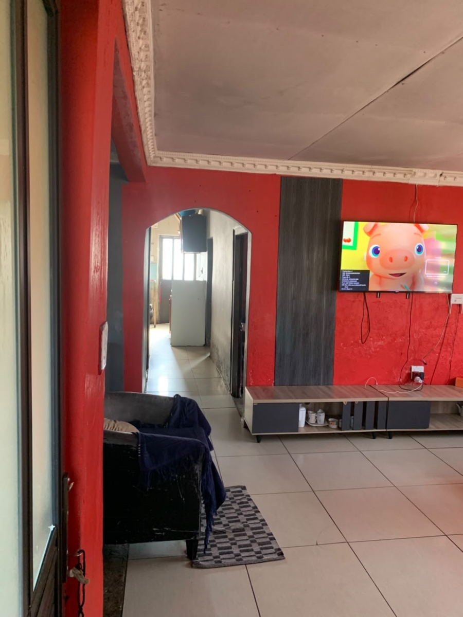 3 Bedroom Property for Sale in Kwamashu KwaZulu-Natal
