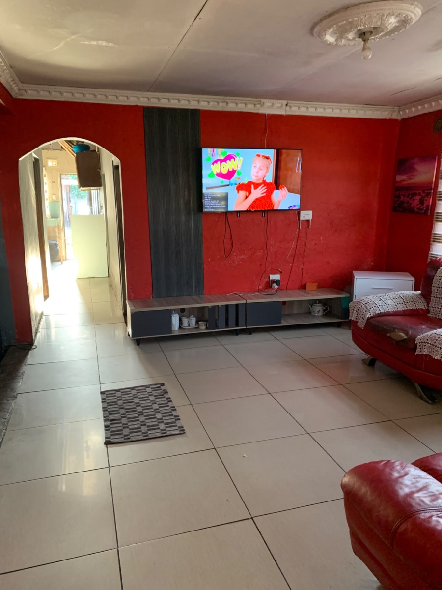3 Bedroom Property for Sale in Kwamashu KwaZulu-Natal