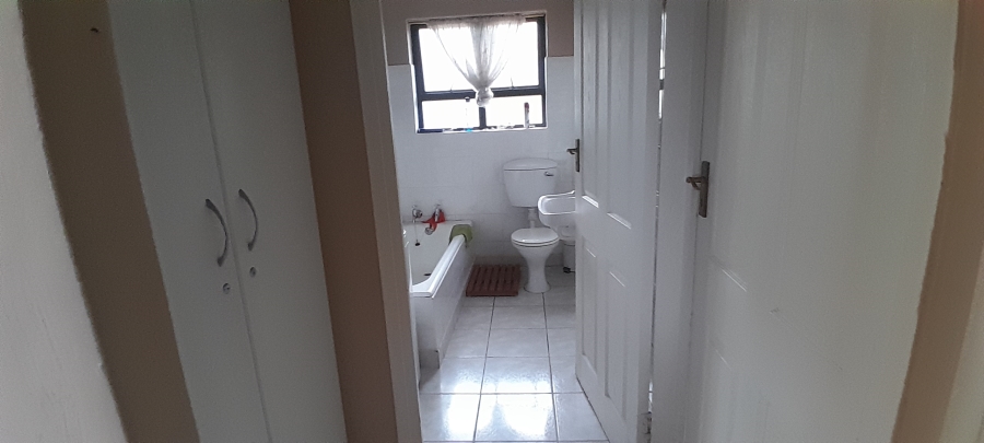 2 Bedroom Property for Sale in St Michaels On Sea KwaZulu-Natal