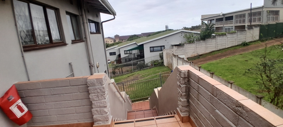 2 Bedroom Property for Sale in St Michaels On Sea KwaZulu-Natal