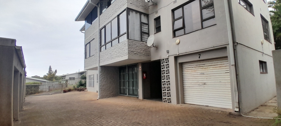 2 Bedroom Property for Sale in St Michaels On Sea KwaZulu-Natal