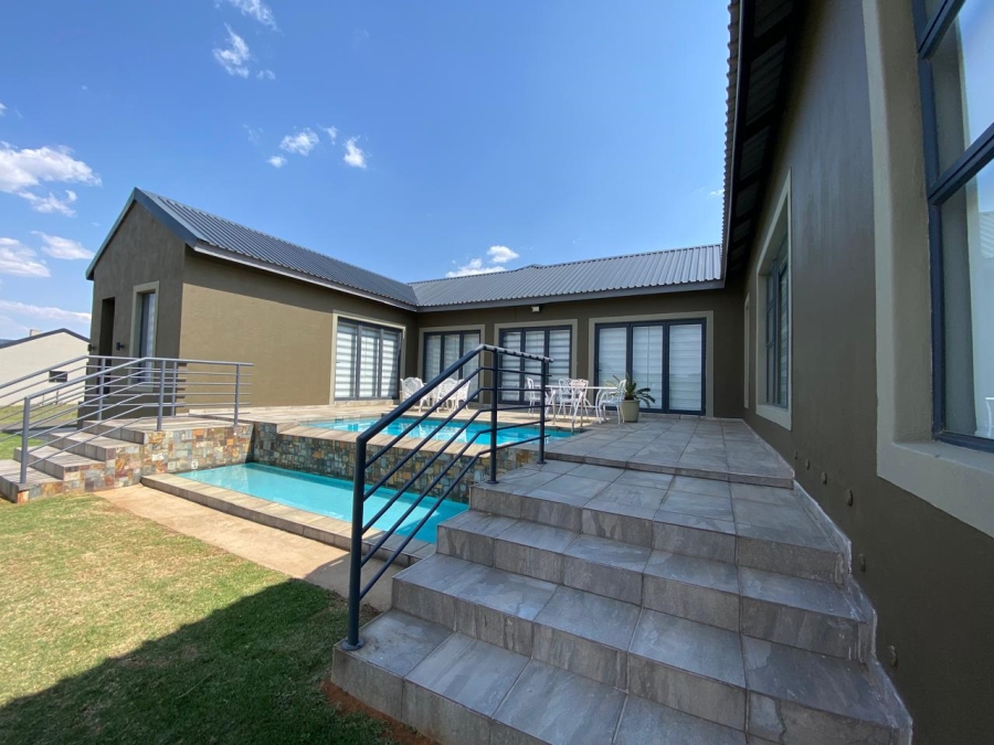 To Let 3 Bedroom Property for Rent in Vulintaba Country Estate KwaZulu-Natal