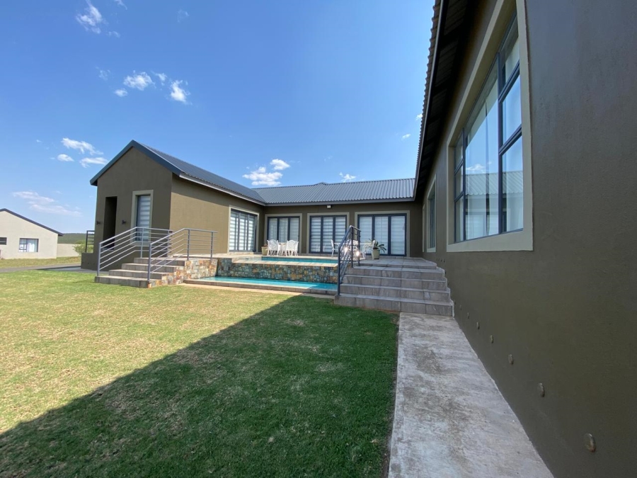 To Let 3 Bedroom Property for Rent in Vulintaba Country Estate KwaZulu-Natal