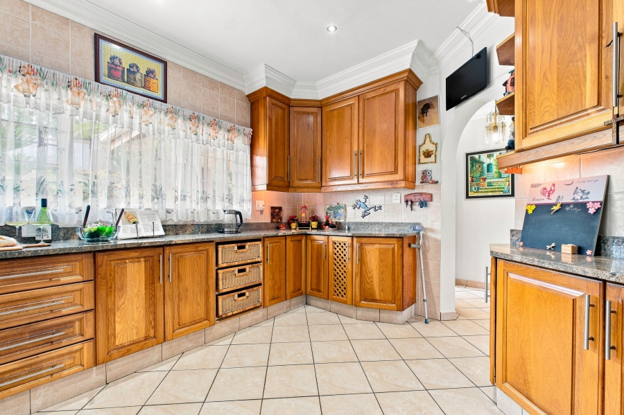 4 Bedroom Property for Sale in Chiltern Hills KwaZulu-Natal