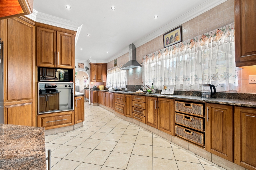 4 Bedroom Property for Sale in Chiltern Hills KwaZulu-Natal