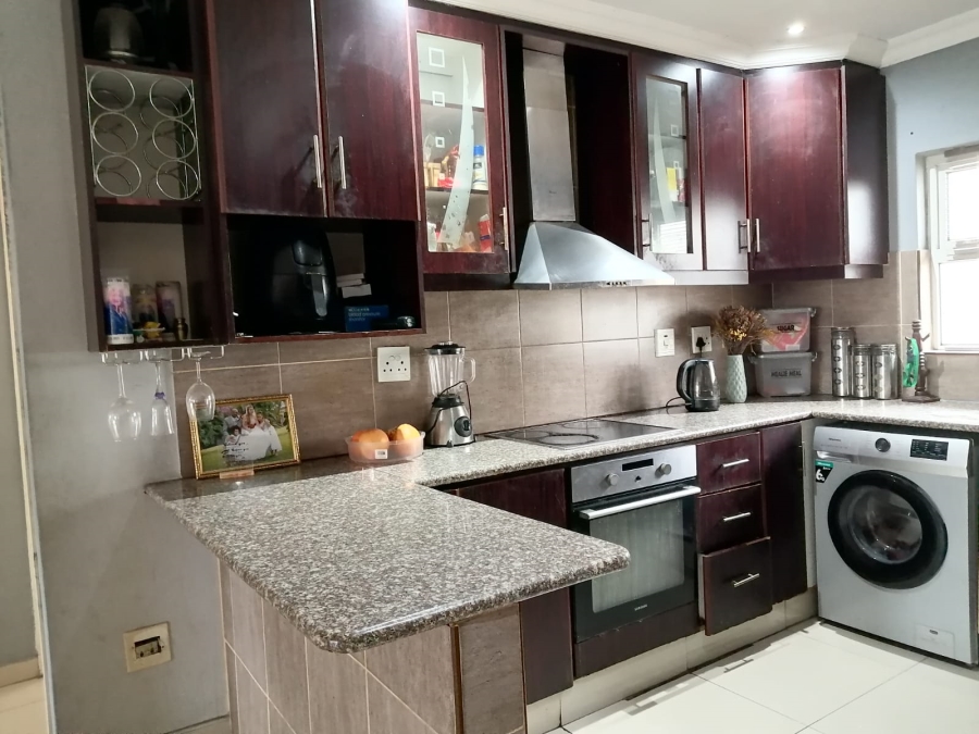 2 Bedroom Property for Sale in Sea View KwaZulu-Natal