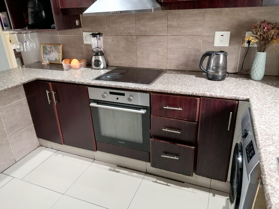 2 Bedroom Property for Sale in Sea View KwaZulu-Natal
