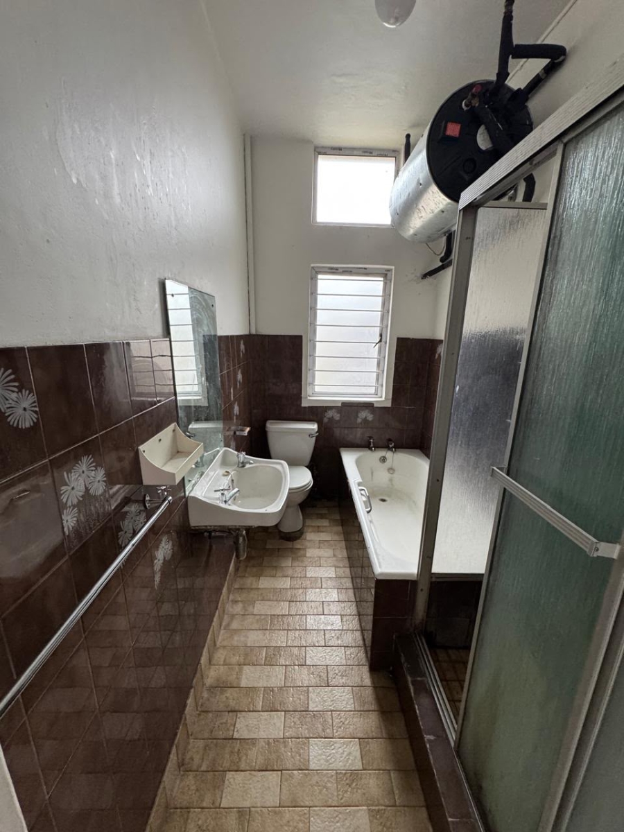 2 Bedroom Property for Sale in Glenwood KwaZulu-Natal