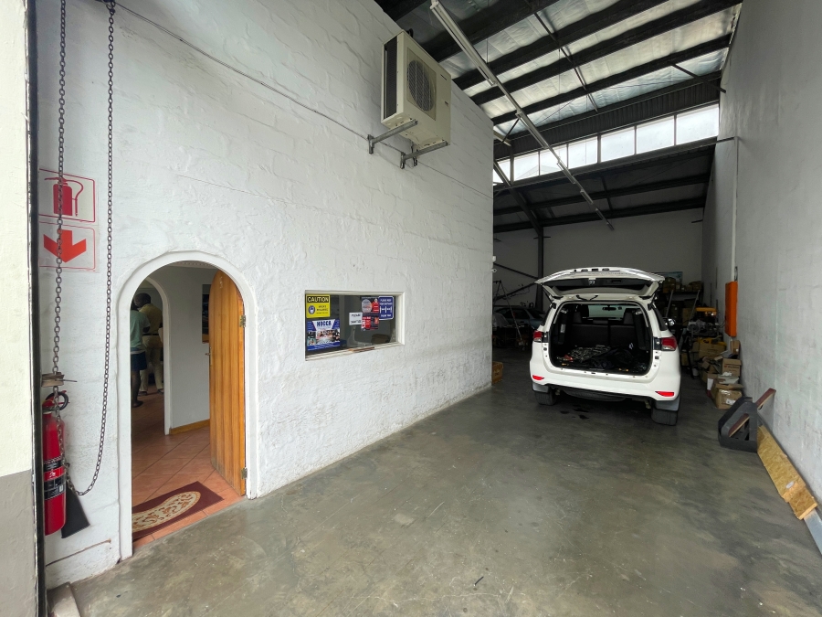 To Let Commercial Property for Rent in Springfield KwaZulu-Natal