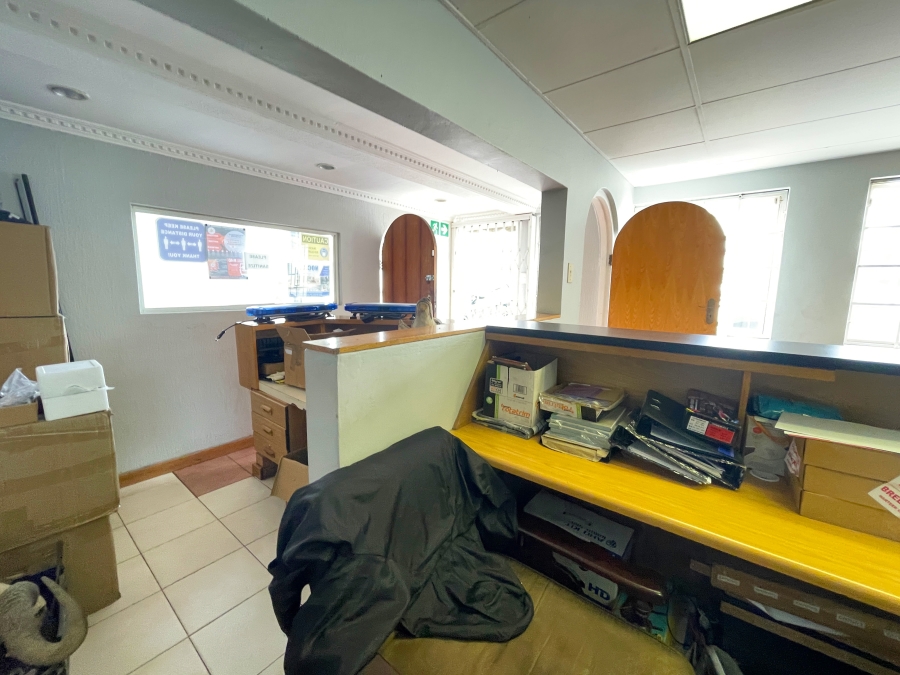To Let Commercial Property for Rent in Springfield KwaZulu-Natal