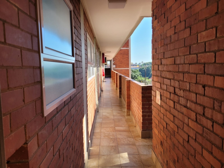 To Let 2 Bedroom Property for Rent in Morningside KwaZulu-Natal