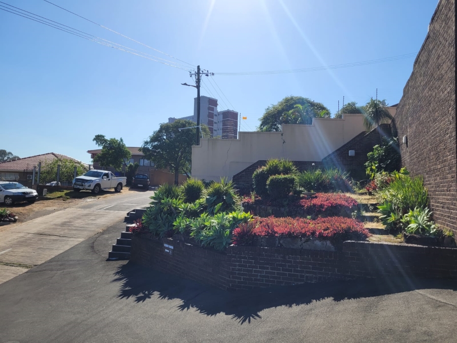 To Let 2 Bedroom Property for Rent in Morningside KwaZulu-Natal
