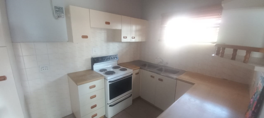 To Let 2 Bedroom Property for Rent in Windermere KwaZulu-Natal