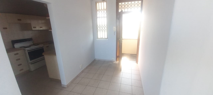 To Let 2 Bedroom Property for Rent in Windermere KwaZulu-Natal