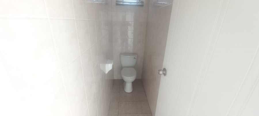 To Let 2 Bedroom Property for Rent in Windermere KwaZulu-Natal