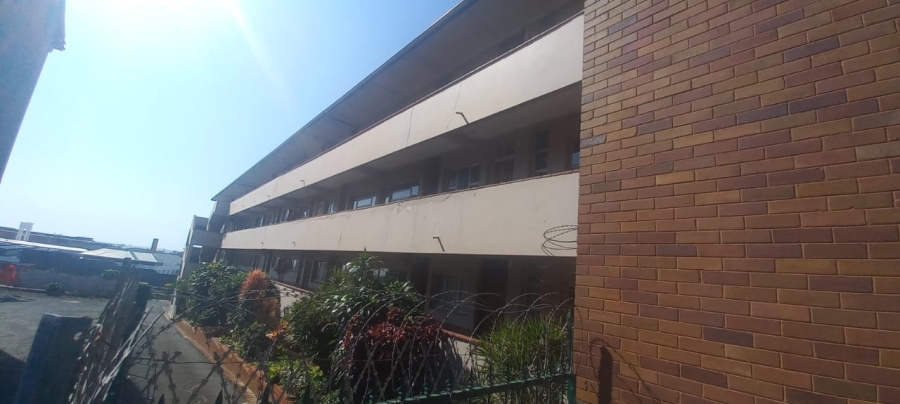 To Let 2 Bedroom Property for Rent in Windermere KwaZulu-Natal