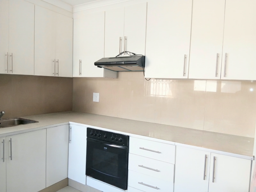 To Let 2 Bedroom Property for Rent in Palmview KwaZulu-Natal
