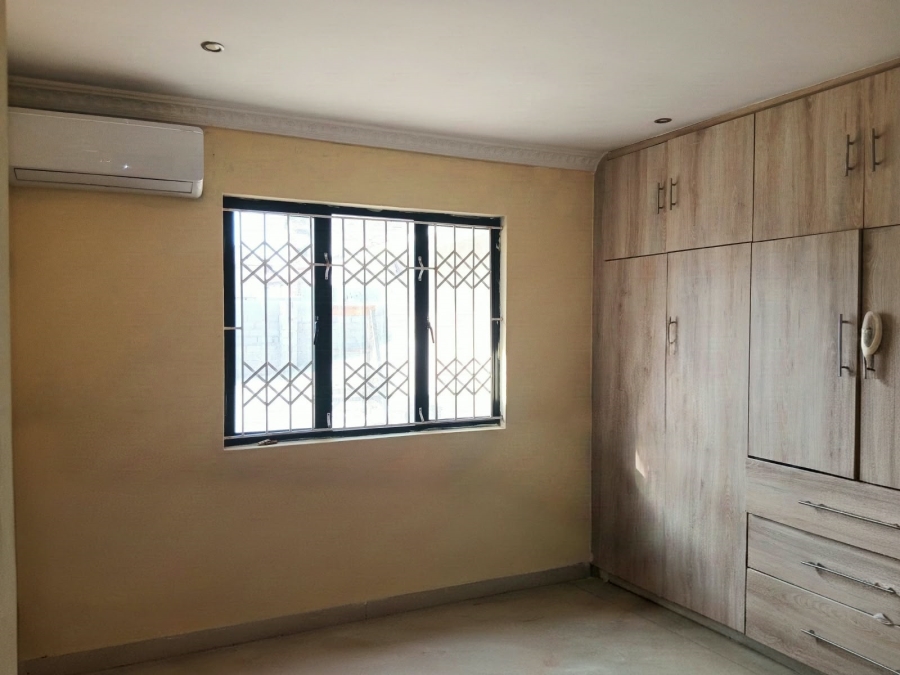 To Let 2 Bedroom Property for Rent in Palmview KwaZulu-Natal