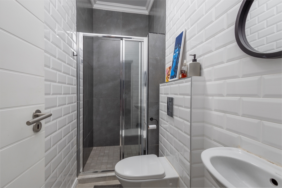 4 Bedroom Property for Sale in Windermere KwaZulu-Natal