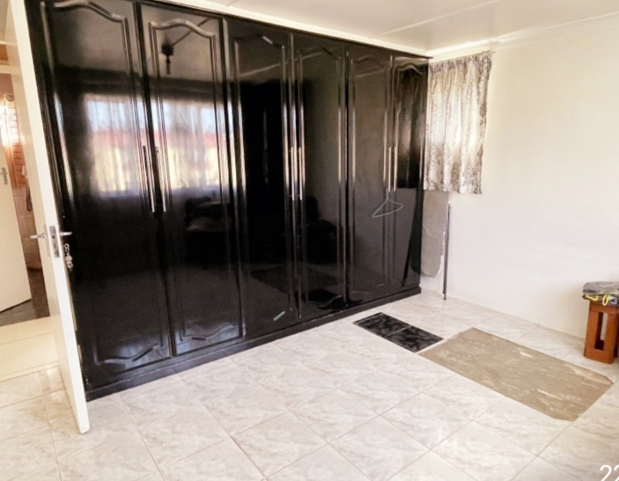 2 Bedroom Property for Sale in Woodhurst KwaZulu-Natal