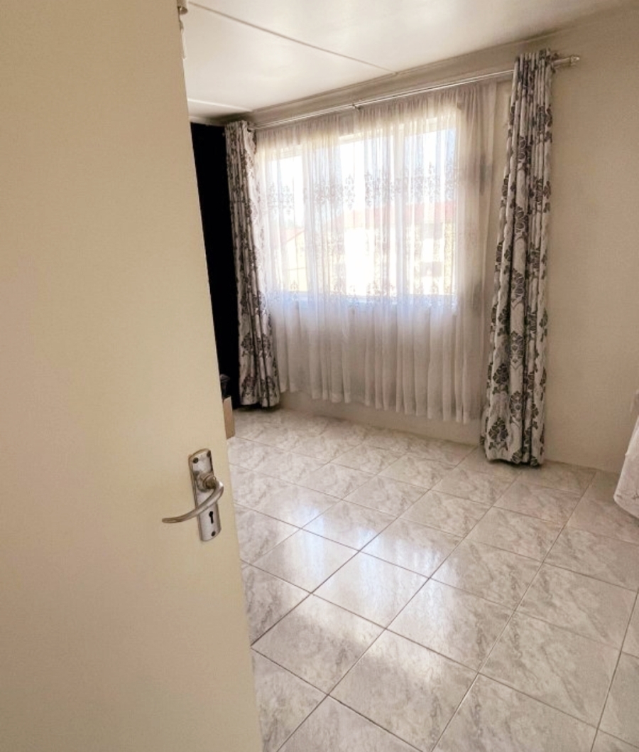 2 Bedroom Property for Sale in Woodhurst KwaZulu-Natal