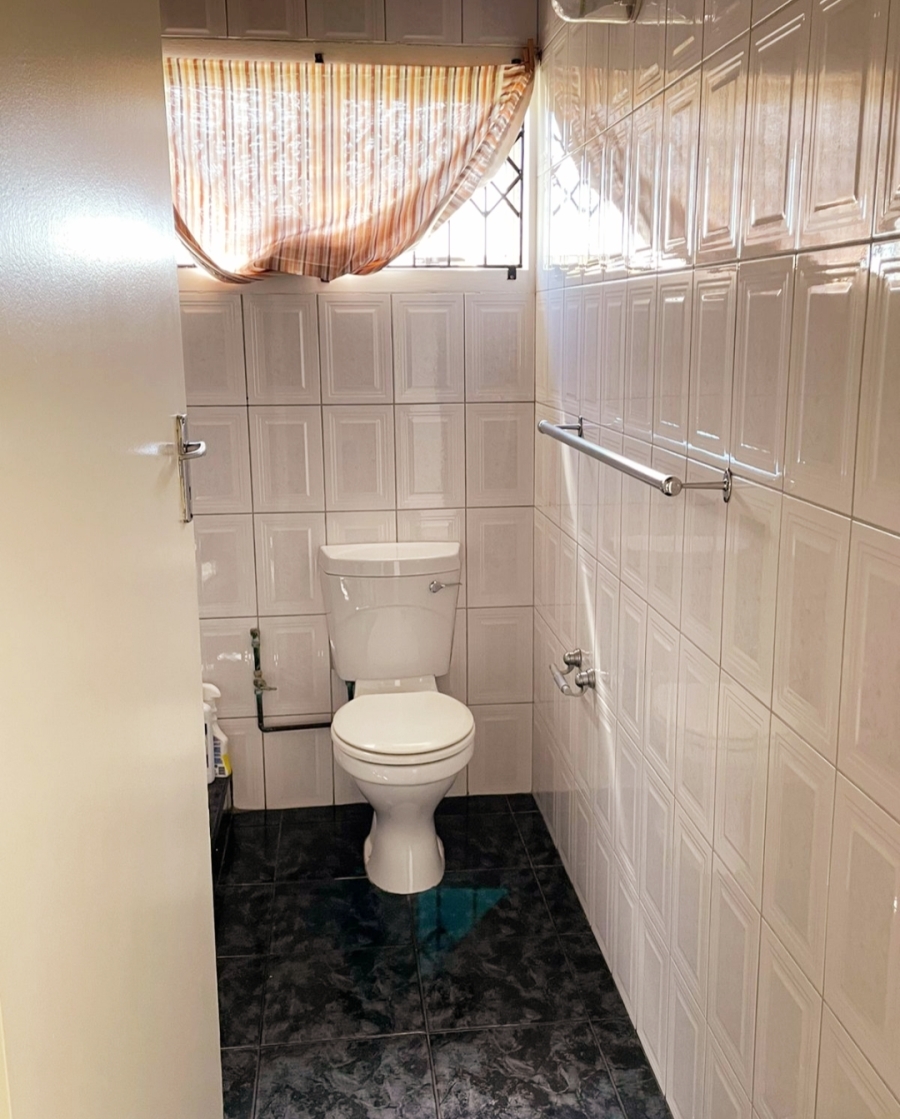 2 Bedroom Property for Sale in Woodhurst KwaZulu-Natal