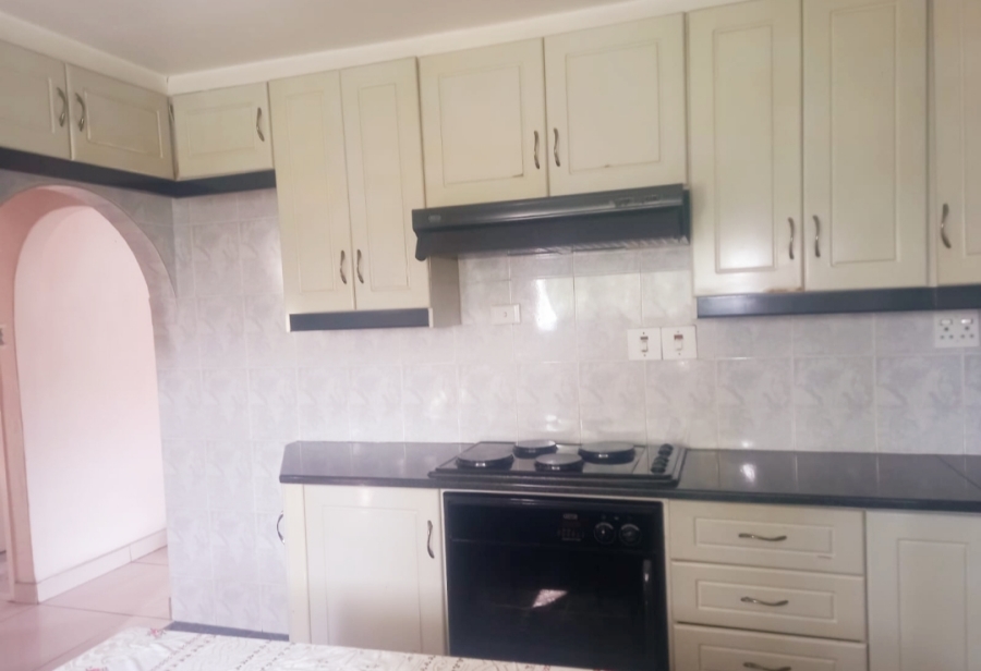 2 Bedroom Property for Sale in Woodhurst KwaZulu-Natal