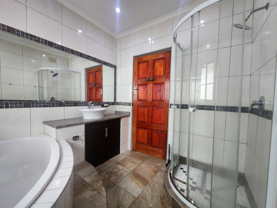 3 Bedroom Property for Sale in Ocean View KwaZulu-Natal