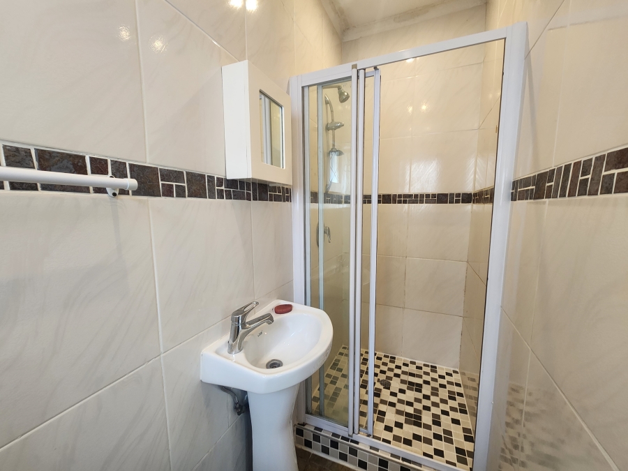 3 Bedroom Property for Sale in Ocean View KwaZulu-Natal