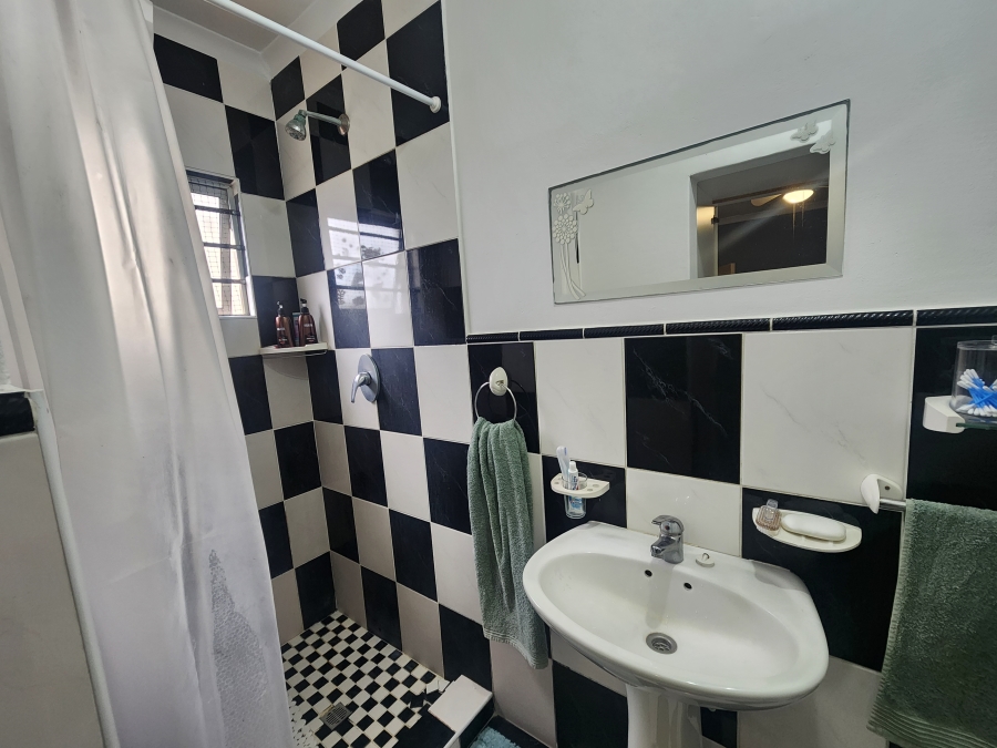 3 Bedroom Property for Sale in Ocean View KwaZulu-Natal