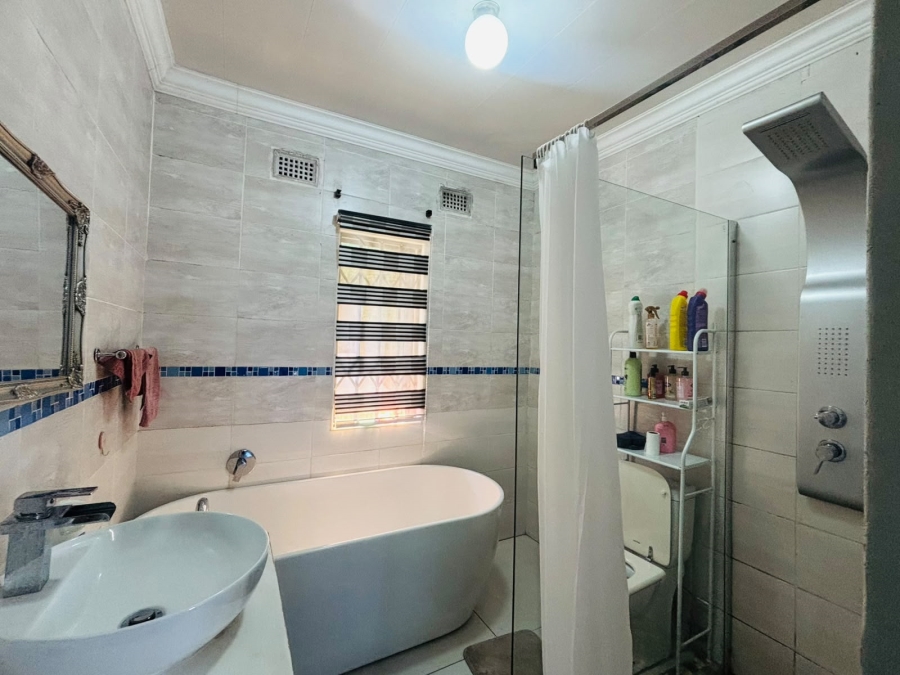 4 Bedroom Property for Sale in Atholl Heights KwaZulu-Natal