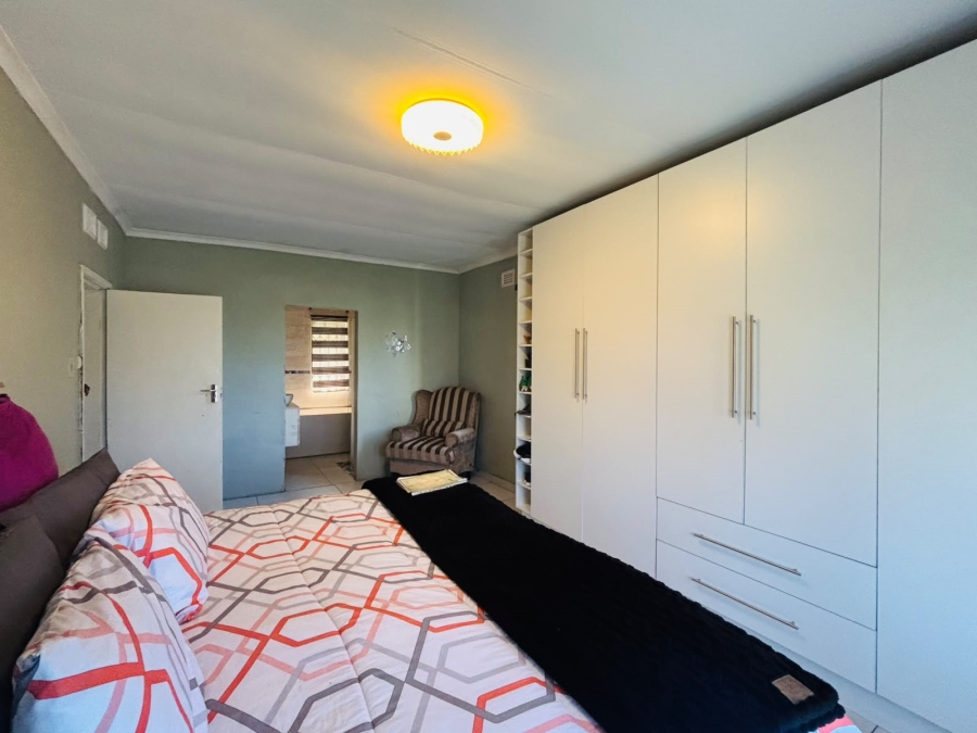 4 Bedroom Property for Sale in Atholl Heights KwaZulu-Natal