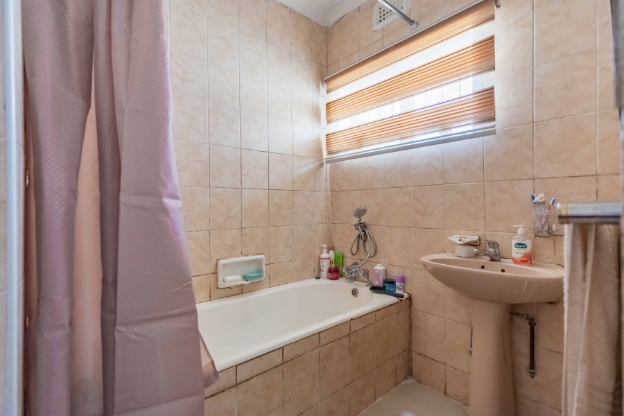 4 Bedroom Property for Sale in Bellair KwaZulu-Natal
