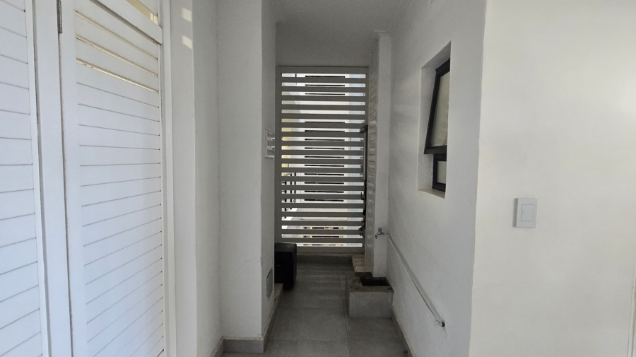 2 Bedroom Property for Sale in Umhlanga Ridge KwaZulu-Natal