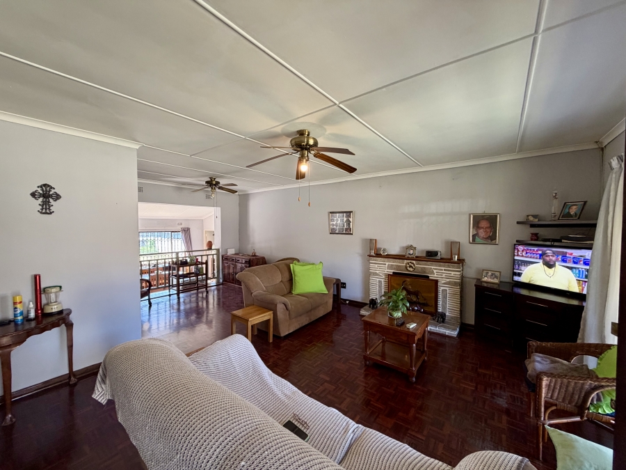 4 Bedroom Property for Sale in Scottsville KwaZulu-Natal