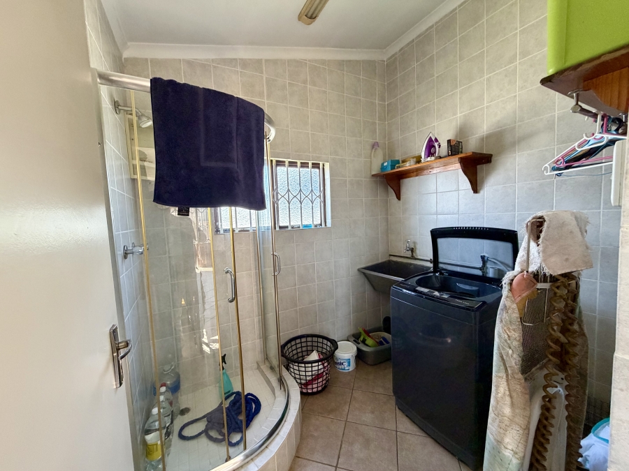 4 Bedroom Property for Sale in Scottsville KwaZulu-Natal