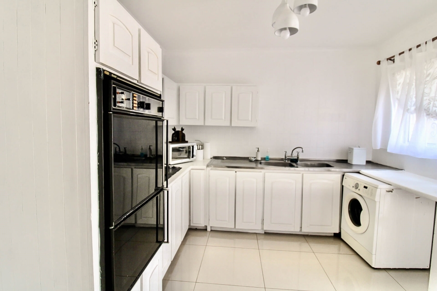 To Let 3 Bedroom Property for Rent in Umhlanga KwaZulu-Natal