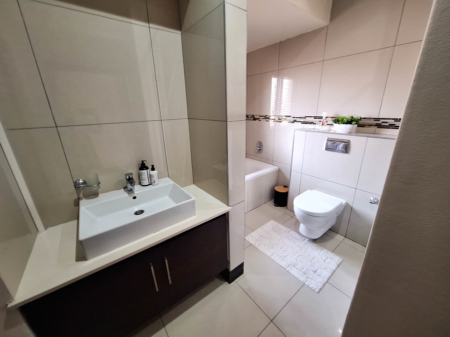 3 Bedroom Property for Sale in Izinga KwaZulu-Natal