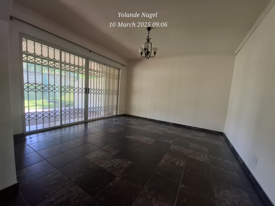 To Let 3 Bedroom Property for Rent in Schuinshoogte KwaZulu-Natal