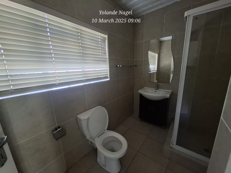 To Let 3 Bedroom Property for Rent in Schuinshoogte KwaZulu-Natal
