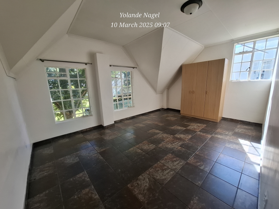 To Let 3 Bedroom Property for Rent in Schuinshoogte KwaZulu-Natal
