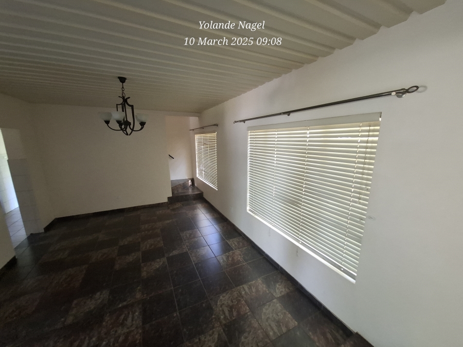 To Let 3 Bedroom Property for Rent in Schuinshoogte KwaZulu-Natal