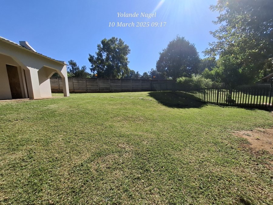 To Let 3 Bedroom Property for Rent in Schuinshoogte KwaZulu-Natal