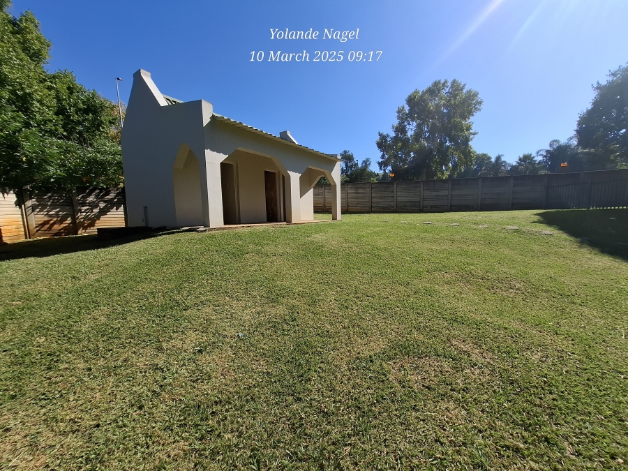 To Let 3 Bedroom Property for Rent in Schuinshoogte KwaZulu-Natal