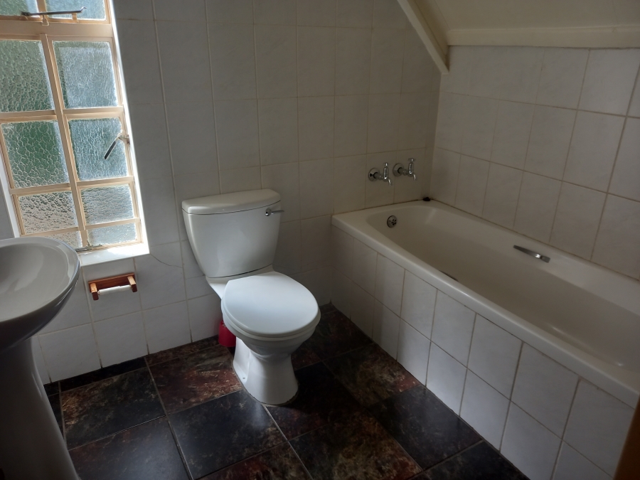 To Let 3 Bedroom Property for Rent in Schuinshoogte KwaZulu-Natal