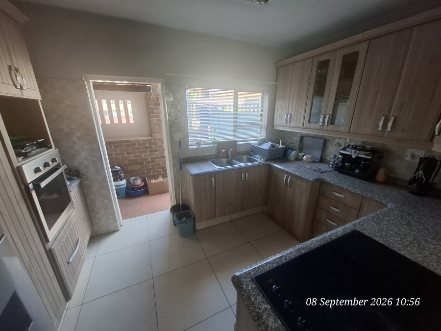 3 Bedroom Property for Sale in Huttenheights KwaZulu-Natal