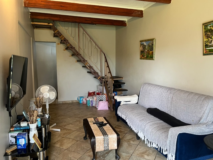 5 Bedroom Property for Sale in Richem KwaZulu-Natal