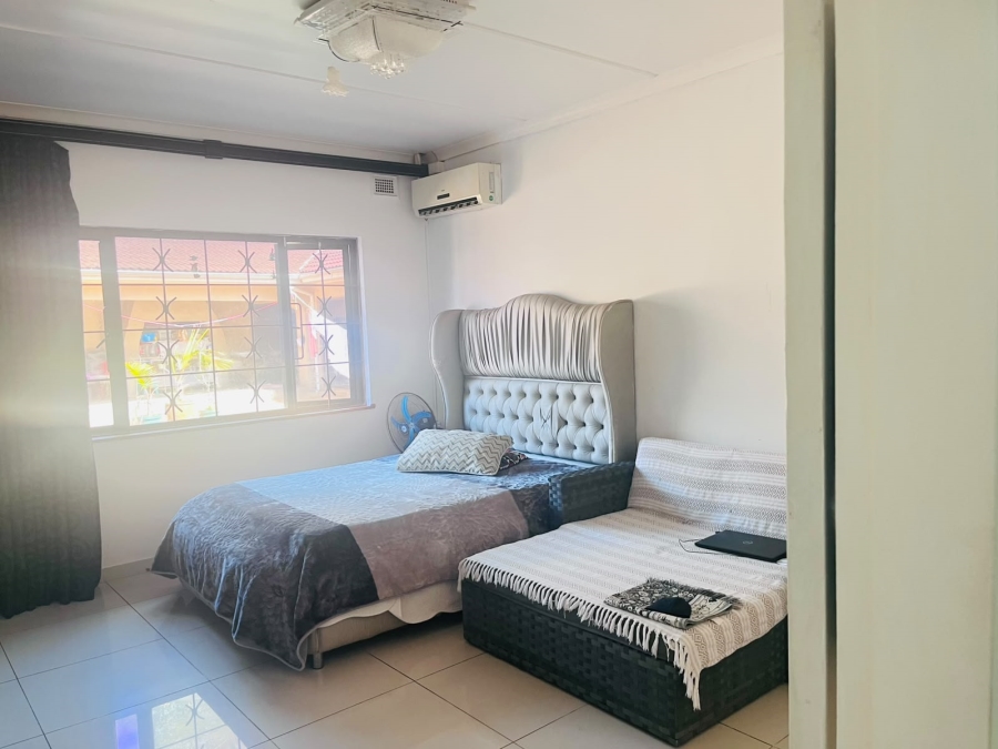 5 Bedroom Property for Sale in Panorama KwaZulu-Natal