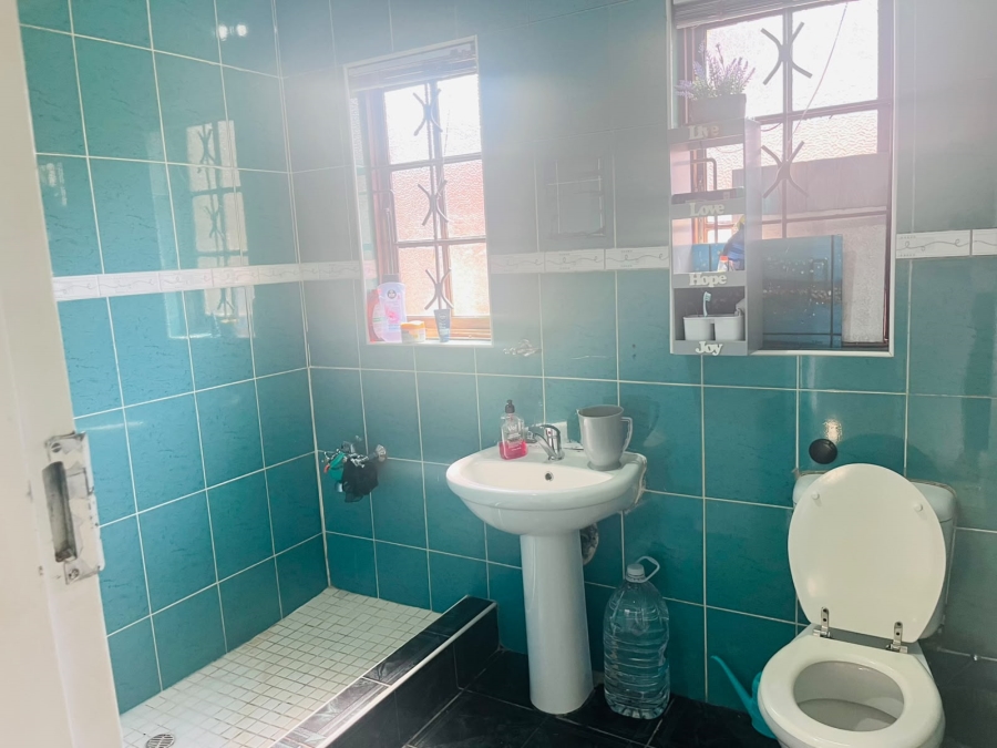 5 Bedroom Property for Sale in Panorama KwaZulu-Natal