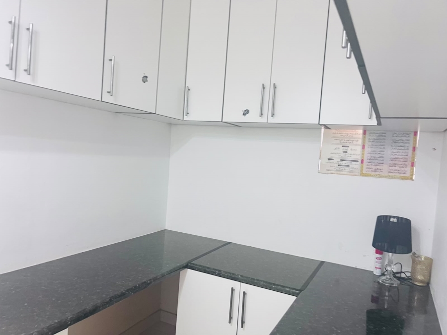 5 Bedroom Property for Sale in Panorama KwaZulu-Natal